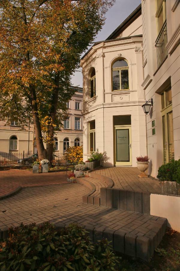 Villa Koehler Ferienwohnung Альтенбург Экстерьер фото